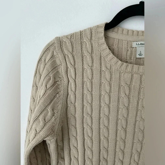 L.L Bean classic cable knit fisherman sweater - Picture 2 of 11